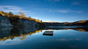 湖山自然PPT背景图片