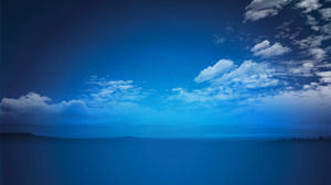beyaz bulutlar PPT arka plan görüntüsü ile sessiz mavi gök